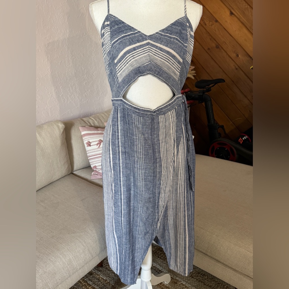 Express Cut Out Linen Blend MIDI Faux Wrap Dress in Blue